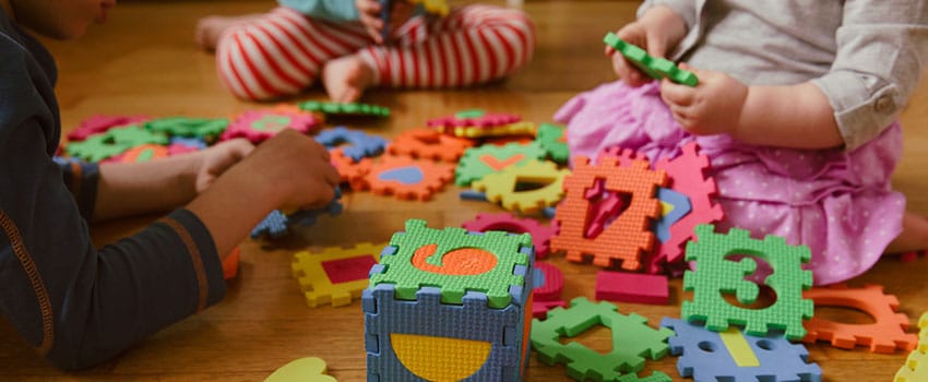 CAPA DO CURSO DE BRINQUEDOTECA E APRENDIZAGEM INFANTIL