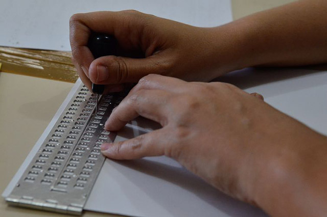 Curso de Inclusão de Alunos com Deficiência Visual - Básico