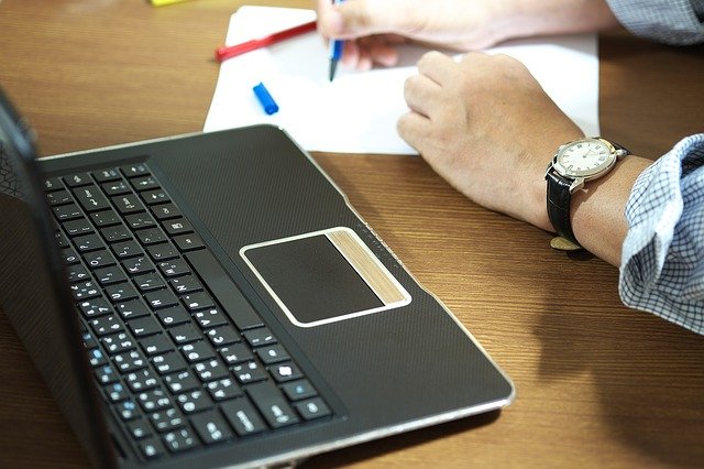 Curso online de atendente de farmácia gratuito