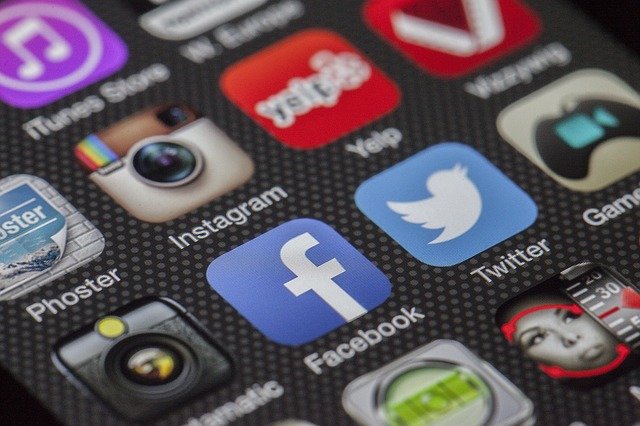 Vincule as outras contas de mídia social que sua empresa possui
