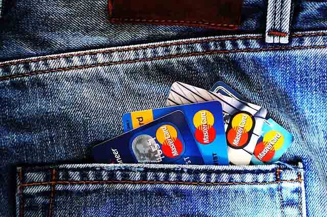 Controle os gastos com o cartão de crédito 