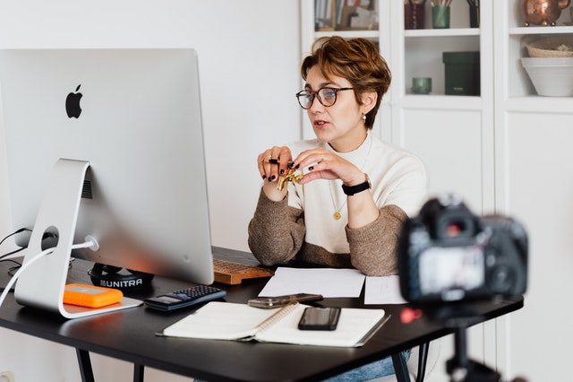 Como lidar com a ansiedade de fazer um curso online?