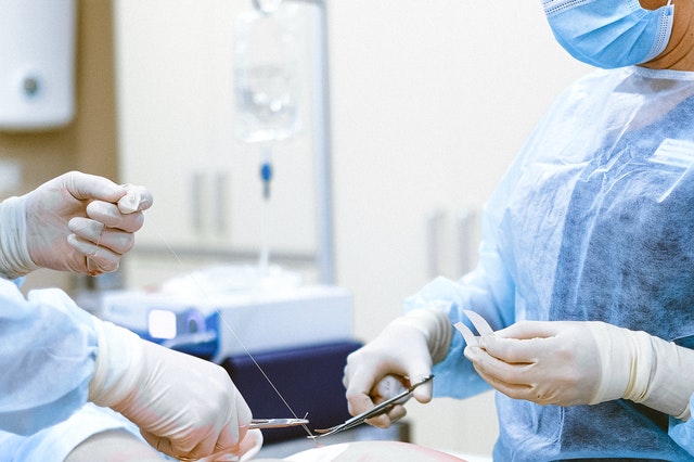 Qual procedimento pré-operatório da Mini Abdominoplastia?
