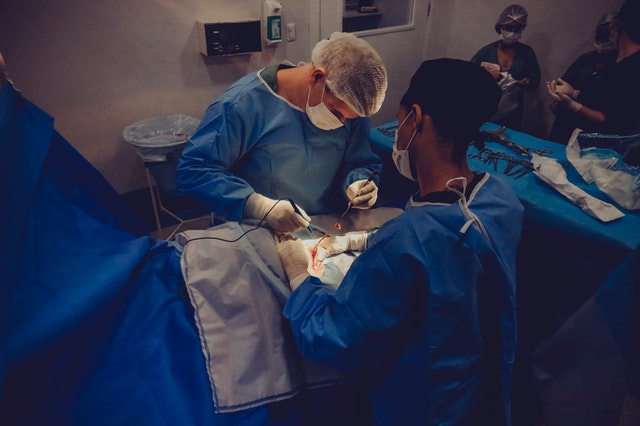 Mini Abdominoplastia: Quando ela é indicada e seus benefícios