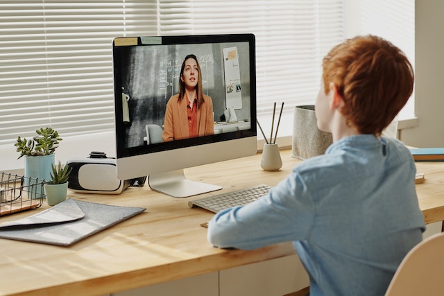 3 passos para construir serviços virtuais para estudantes online