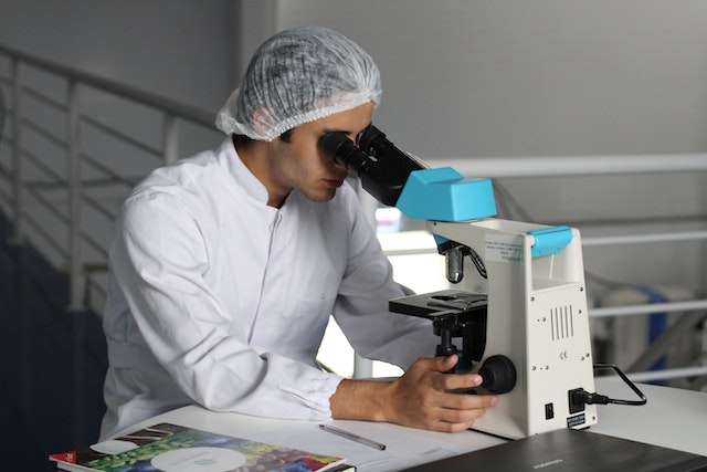 Considere a rotina da especialidade médica