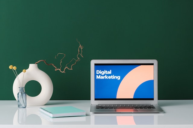 Razões para fazer um curso de marketing digital