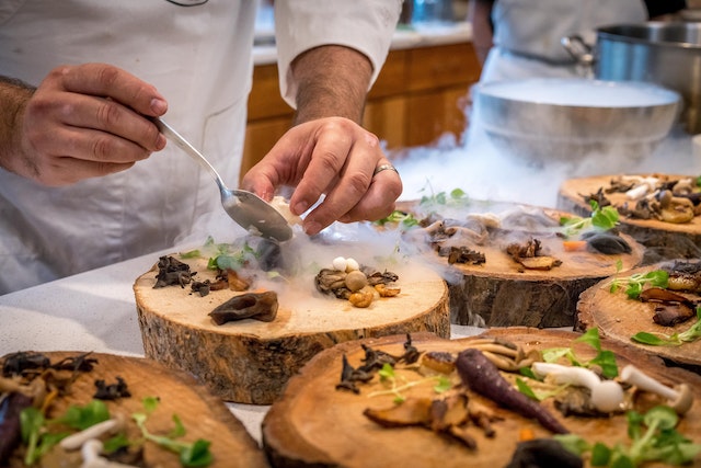 O que fazer para me especializar em gastronomia?